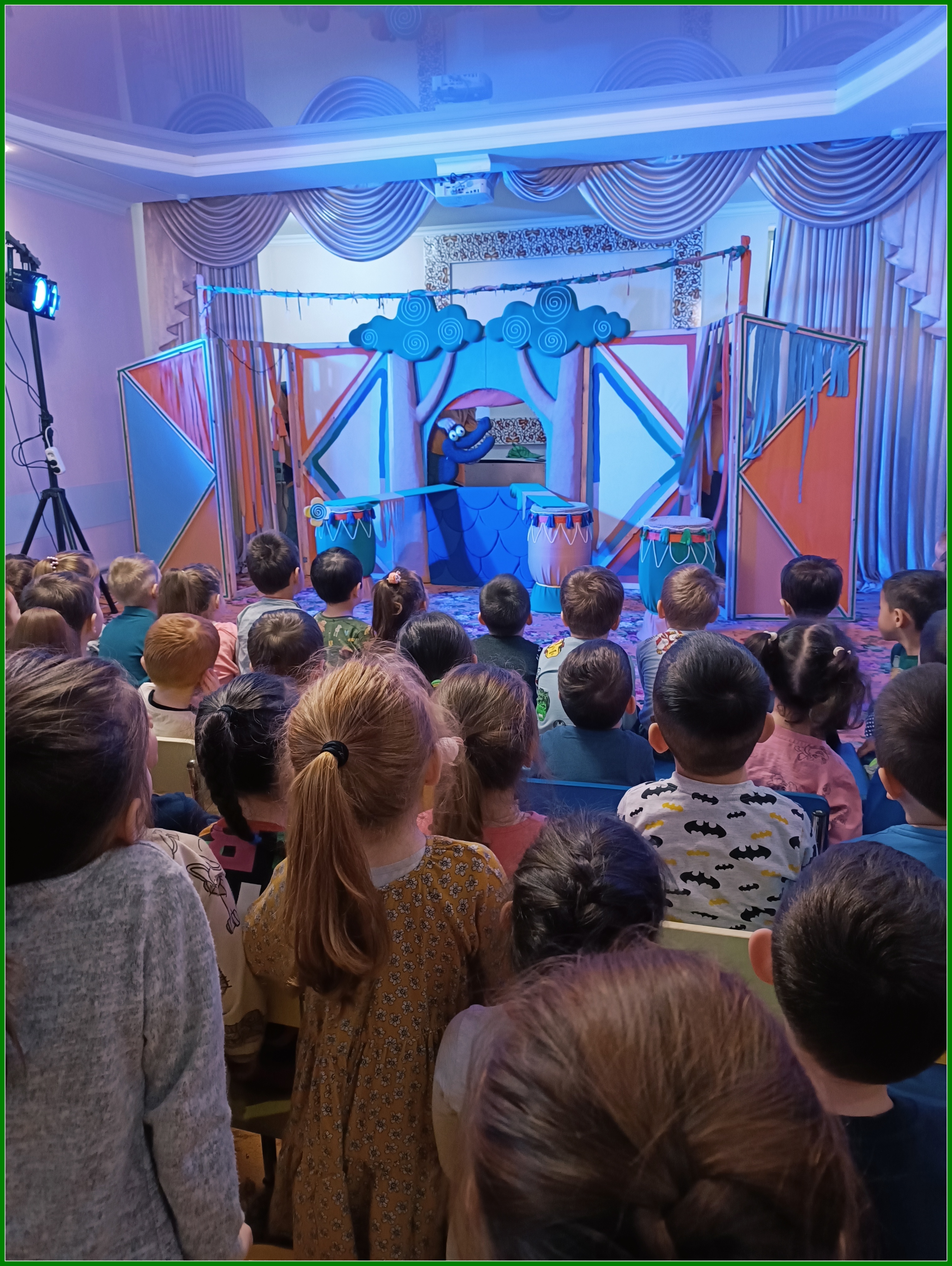 teatr25.10jpg
